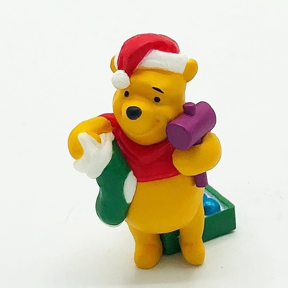 Winnie the Pooh Merry Miniatures Hallmark Christmas at Pooh's House